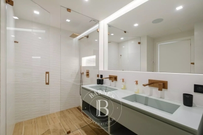 Villa à Grimaud &agrave; louer à partir de 16 400 € / semaine, Photo 13