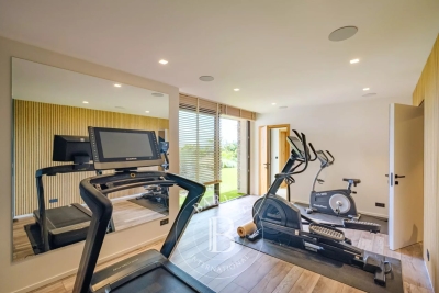 Villa à Grimaud &agrave; louer à partir de 16 400 € / semaine, Photo 15
