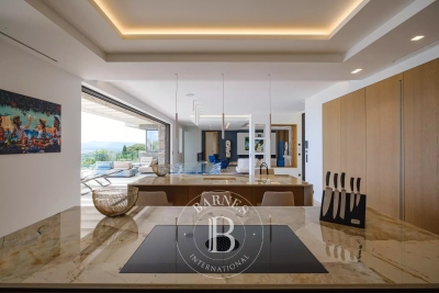 Villa à Grimaud &agrave; louer à partir de 16 400 € / semaine, Photo 6