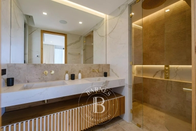 Villa à Grimaud &agrave; louer à partir de 16 400 € / semaine, Photo 9