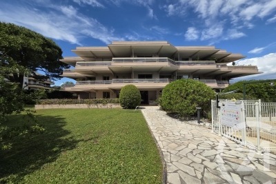 Appartement &agrave; vendre &agrave; ANTIBES  - 2 pi&egrave;ces - 50 m&sup2; 