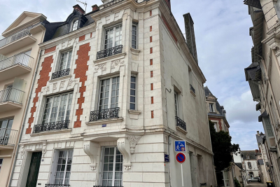 Maison &agrave; vendre &agrave; LE POULIGUEN  - 9 pi&egrave;ces - 354 m&sup2; 