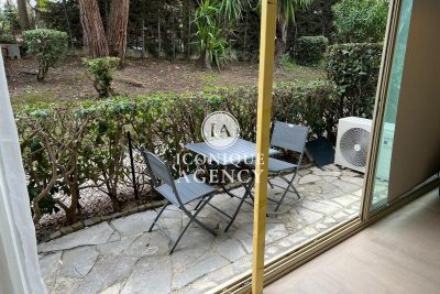 Appartement &agrave; louer &agrave; CANNES  - 1 pi&egrave;ces - 35 m&sup2; 