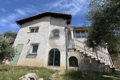 Maison &agrave; vendre &agrave; SOSPEL  - 4 pi&egrave;ces - 226 m&sup2; 