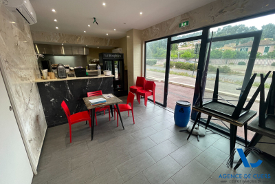 Commerce &agrave; vendre &agrave; Cuers   39 m&sup2; 