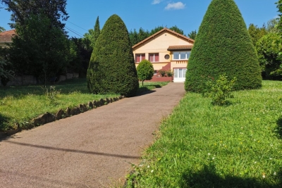 Maison &agrave; vendre &agrave; immobilier NEUVILLE-SUR-SAÔNE  - 7 pi&egrave;ces - 230 m&sup2; 