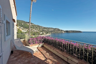 Maison &agrave; vendre &agrave; Roquebrune-Cap-Martin  - 8 pi&egrave;ces 400 m&sup2; 