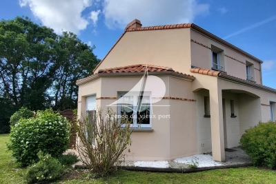 Maison &agrave; vendre &agrave; ST PERE EN RETZ  - 7 pi&egrave;ces - 127 m&sup2; 