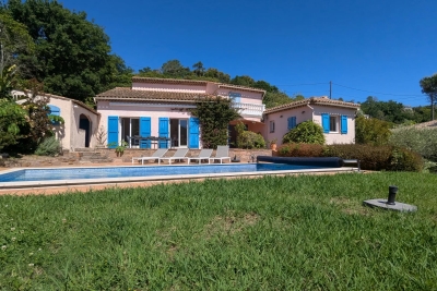 Maison &agrave; vendre &agrave; LES ADRETS-DE-L'ESTÉREL  - 6 pi&egrave;ces - 171 m&sup2; 