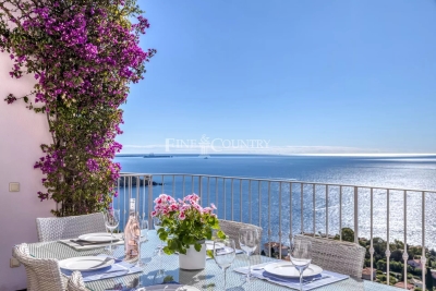 Maison &agrave; vendre &agrave; THÉOULE-SUR-MER Nord - 6 pi&egrave;ces - 231 m&sup2; 