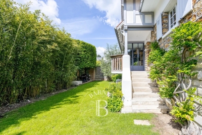 Maison &agrave; vendre &agrave; CHATENAY MALABRY  - 6 pi&egrave;ces - 191 m&sup2; 
