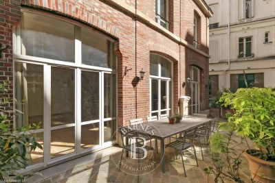 Maison &agrave; vendre &agrave; PARIS 7EME  - 6 pi&egrave;ces - 156 m&sup2; 