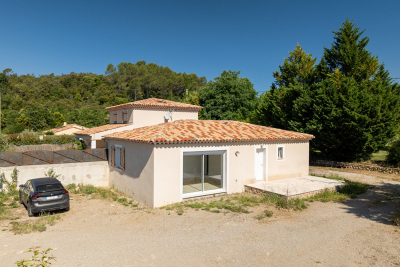 Maison &agrave; vendre &agrave; ENTRECASTEAUX  - 4 pi&egrave;ces - 85 m&sup2; 