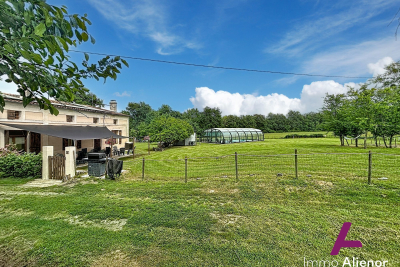 Maison &agrave; vendre &agrave; immobilier ST MARTIN DE GURSON  - 9 pi&egrave;ces - 188 m&sup2; 