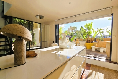 Appartement &agrave; vendre &agrave; SANARY-SUR-MER  - 6 pi&egrave;ces - 165 m&sup2; 