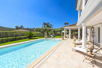 Maison &agrave; vendre &agrave; ST-RAPHAËL  - 5 pi&egrave;ces - 150 m&sup2; 