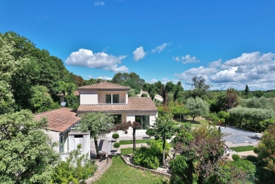 Maison &agrave; vendre &agrave; UZÈS  - 9 pi&egrave;ces - 232 m&sup2; 