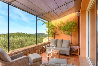 Maison &agrave; vendre &agrave; ST-CYR-SUR-MER Les Calanques - 5 pi&egrave;ces - 118 m&sup2; 