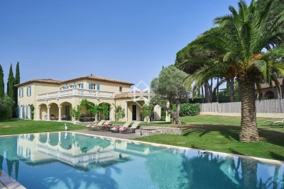 Villa à Saint-Tropez &agrave; louer à partir de 40 000 € / semaine, Photo 3