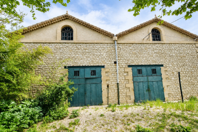 Parking/Garage &agrave; vendre &agrave; COMPS    