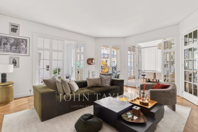 Appartement &agrave; vendre &agrave; PARIS 16EME  - 5 pi&egrave;ces - 135 m&sup2; 