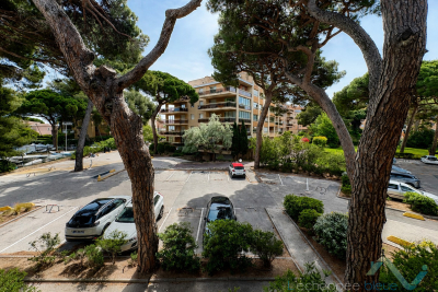 Appartement &agrave; vendre &agrave; HYÈRES  - 2 pi&egrave;ces - 30 m&sup2; 