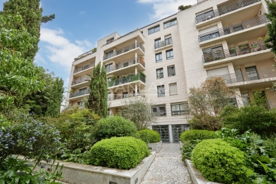 Appartement &agrave; vendre &agrave; PARIS 15EME Saint-Lambert - 6 pi&egrave;ces - 120 m&sup2; 