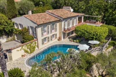 Maison &agrave; vendre &agrave; MOUGINS  - 8 pi&egrave;ces - 359 m&sup2; 