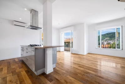 Appartement &agrave; vendre &agrave; NICE  - 4 pi&egrave;ces - 105 m&sup2; 