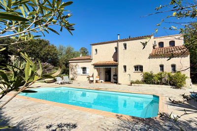 Maison &agrave; vendre &agrave; ST-RAPHAËL  - 6 pi&egrave;ces - 145 m&sup2; 