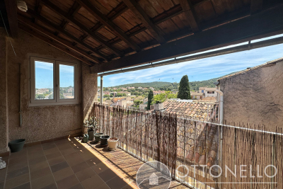 Maison &agrave; vendre &agrave; ROQUEBRUNE-SUR-ARGENS  - 4 pi&egrave;ces - 95 m&sup2; 
