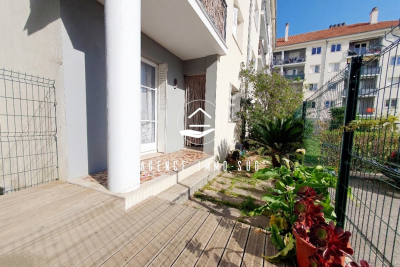 Appartement &agrave; vendre &agrave; ST-LAURENT-DU-VAR  - 3 pi&egrave;ces - 52 m&sup2; 