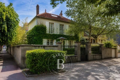 Maison &agrave; vendre &agrave; immobilier JOINVILLE LE PONT  - 5 pi&egrave;ces - 130 m&sup2; 