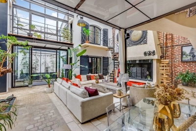 Maison &agrave; vendre &agrave; COURBEVOIE  - 7 pi&egrave;ces - 409 m&sup2; 
