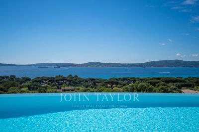 Maison &agrave; vendre &agrave; GRIMAUD  - 10 pi&egrave;ces - 350 m&sup2; 
