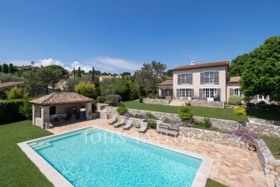Maison à vendre 5 chambres piscine alpes maritimes