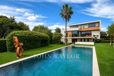 Maison &agrave; vendre &agrave; MOUGINS  - 8 pi&egrave;ces - 365 m&sup2; 