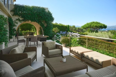 Villa à Ramatuelle &agrave; louer à partir de 40 000 € / semaine, Photo 6