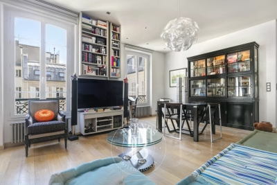 Appartement &agrave; vendre &agrave; PARIS 8EME  - 2 pi&egrave;ces - 61 m&sup2; 