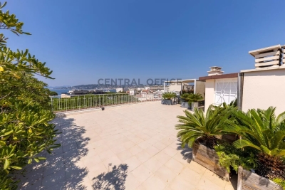 Appartement &agrave; vendre &agrave; JUAN-LES-PINS  - 3 pi&egrave;ces - 115 m&sup2; 