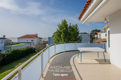 Maison &agrave; vendre &agrave; VAUX SUR MER  - 9 pi&egrave;ces - 213 m&sup2; 