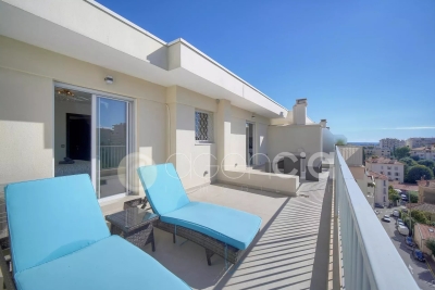 Appartement &agrave; vendre &agrave; CANNES  - 4 pi&egrave;ces - 80 m&sup2; 