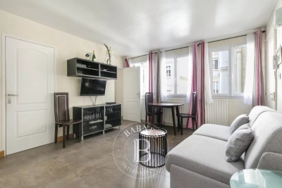 Appartement &agrave; vendre &agrave; PARIS 8EME  - 2 pi&egrave;ces - 33 m&sup2; 