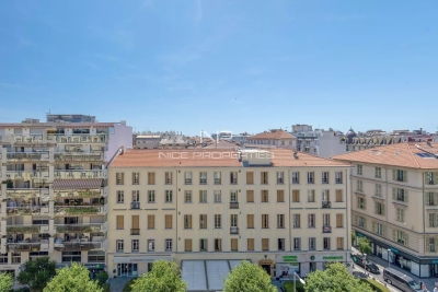 Appartement &agrave; vendre &agrave; NICE  - 3 pi&egrave;ces - 93 m&sup2; 