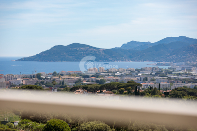 Appartement &agrave; vendre &agrave; LE CANNET  - 4 pi&egrave;ces - 81 m&sup2; 
