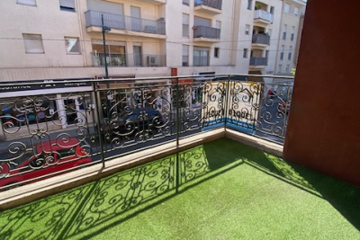 Appartement &agrave; louer &agrave; SIX-FOURS-LES-PLAGES  - 3 pi&egrave;ces - 65 m&sup2; 