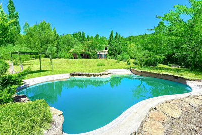 Maison &agrave; vendre &agrave; MEYREUIL Grans - 7 pi&egrave;ces - 200 m&sup2; 