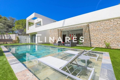 Maison &agrave; vendre &agrave; LA CIOTAT Rognes - 4 pi&egrave;ces - 280 m&sup2; 