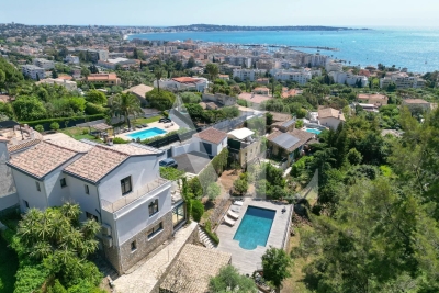 Maison &agrave; vendre &agrave; GOLFE JUAN  - 5 pi&egrave;ces - 200 m&sup2; 