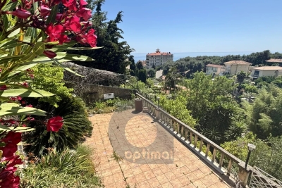 Appartement &agrave; vendre &agrave; MENTON  - 4 pi&egrave;ces - 159 m&sup2; 